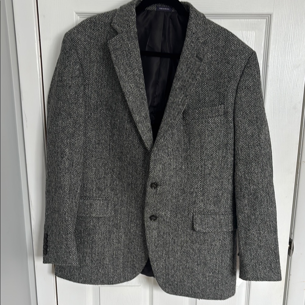 Gray Sport Coat with Notched Lapel and Classic Fit